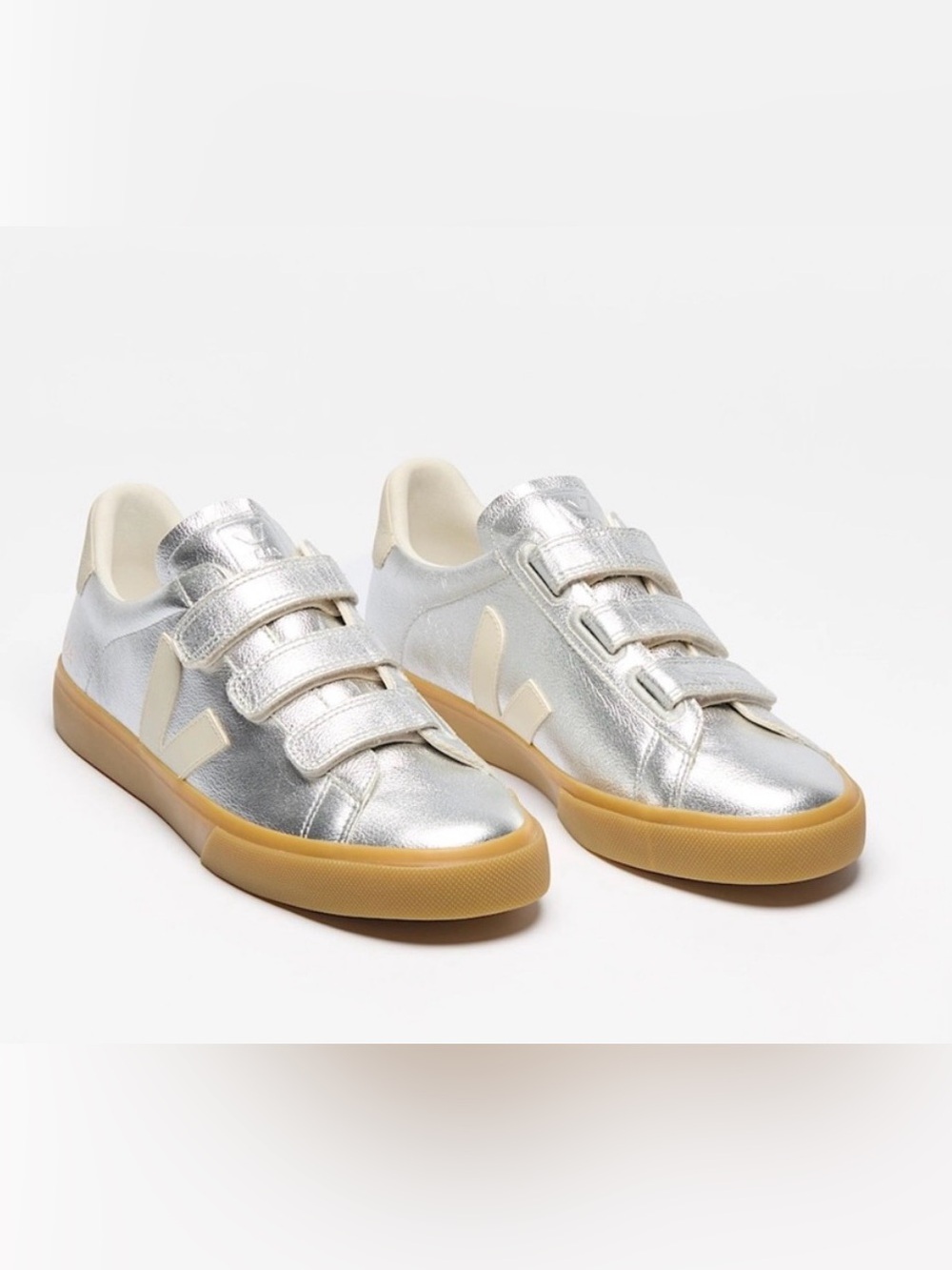 NWOB Veja Recife Silver Women Velcro sneakers 41/US 10